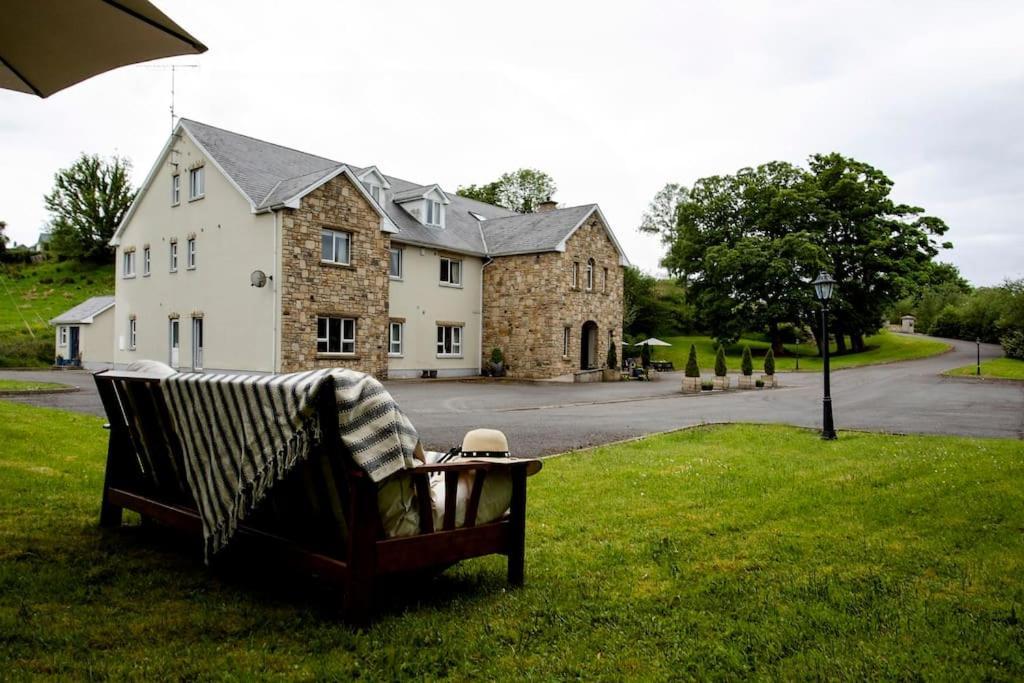 Donegal Manor Hotell Donegal Town Exteriör bild